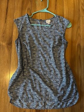 Super comfy Blue & White Patterned Sleeveless Top